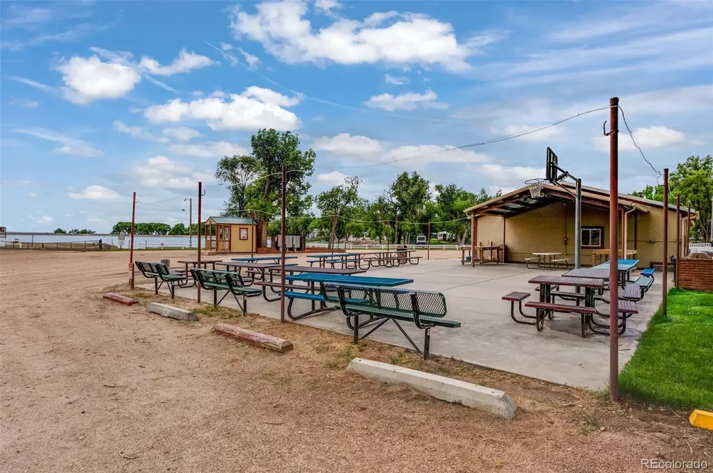 188 Kiowa Road Weldona CO 80653