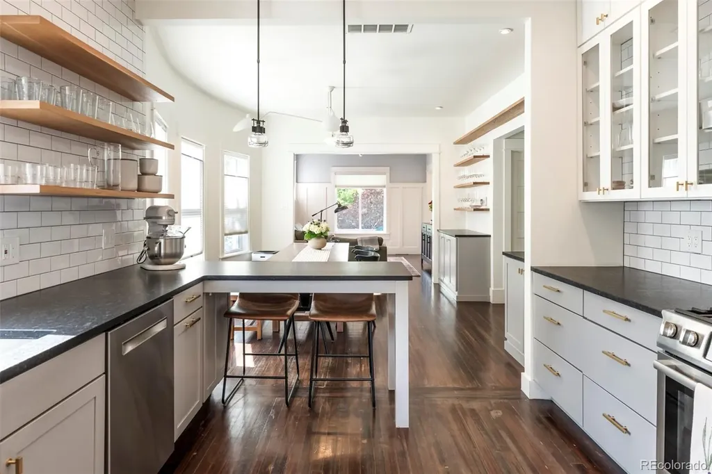3041 W Clyde Place Denver CO 80211