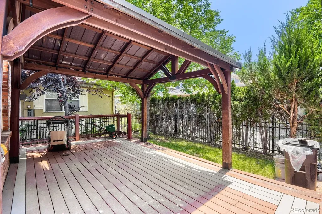 8054 E 9th Avenue Denver CO 80230