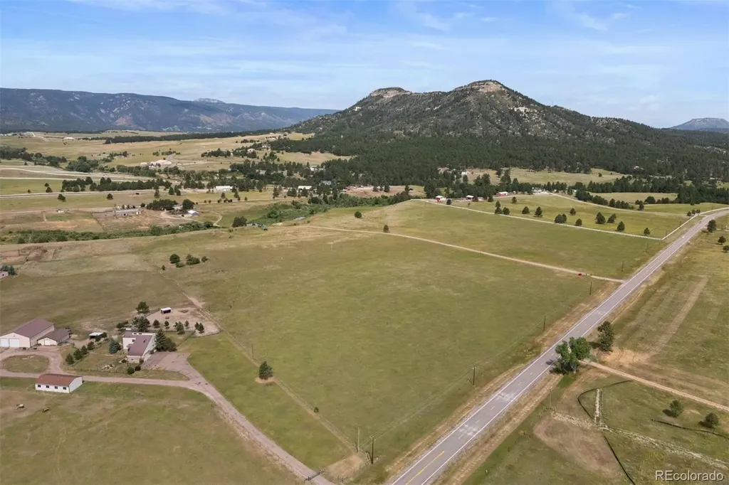 Larkspur CO, 10661 Spruce Mountain Road