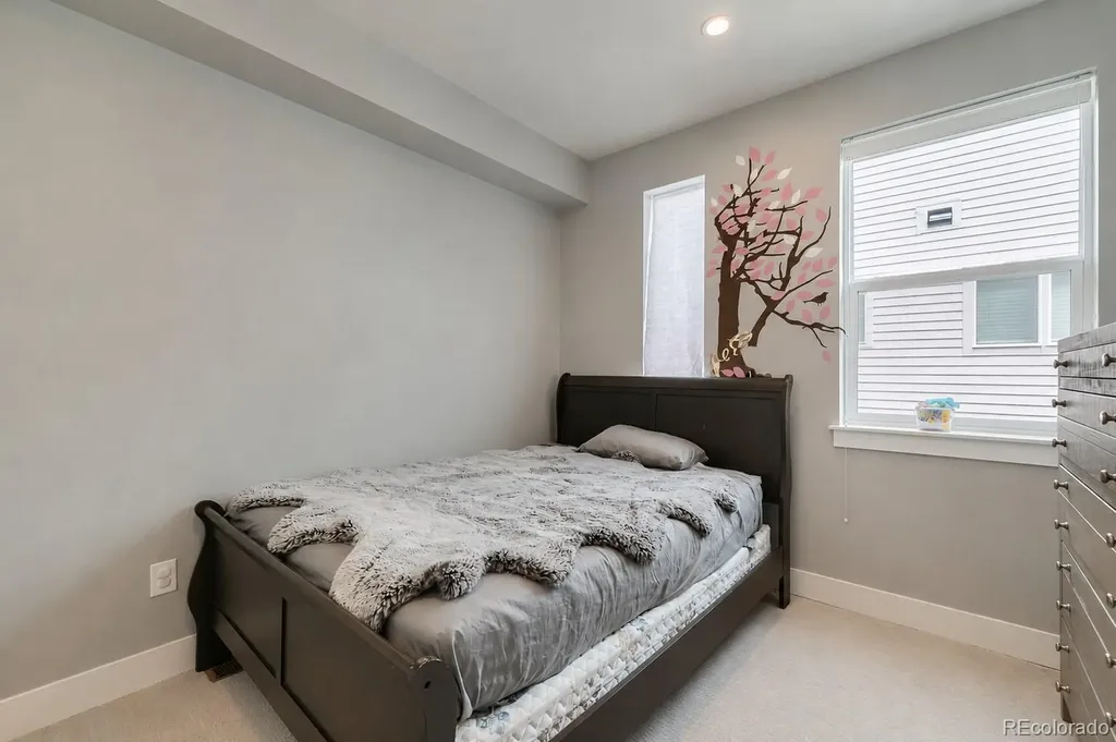 1284 Stuart Street Denver CO 80204
