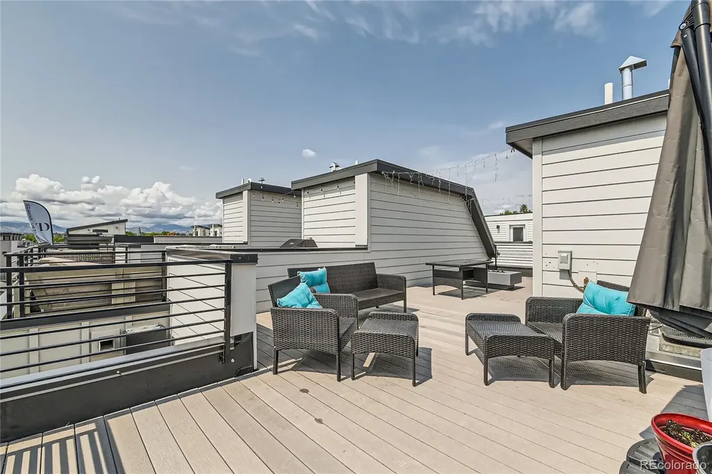 1284 Stuart Street Denver CO 80204