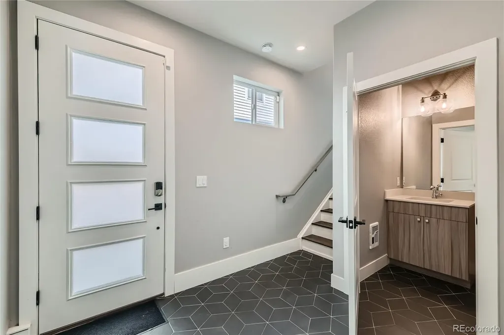1284 Stuart Street Denver CO 80204