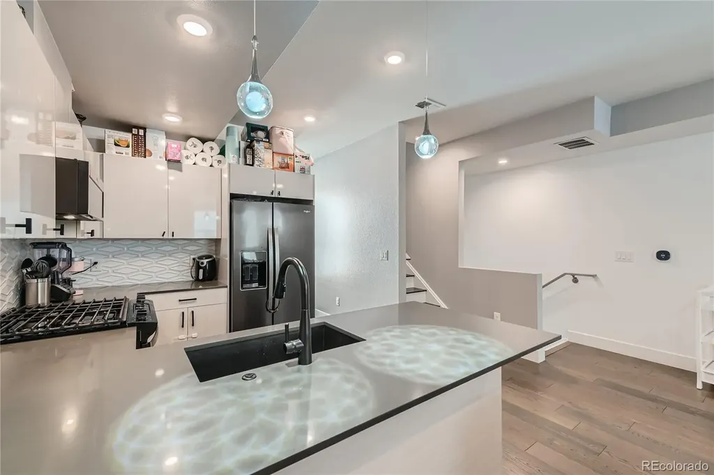 1284 Stuart Street Denver CO 80204