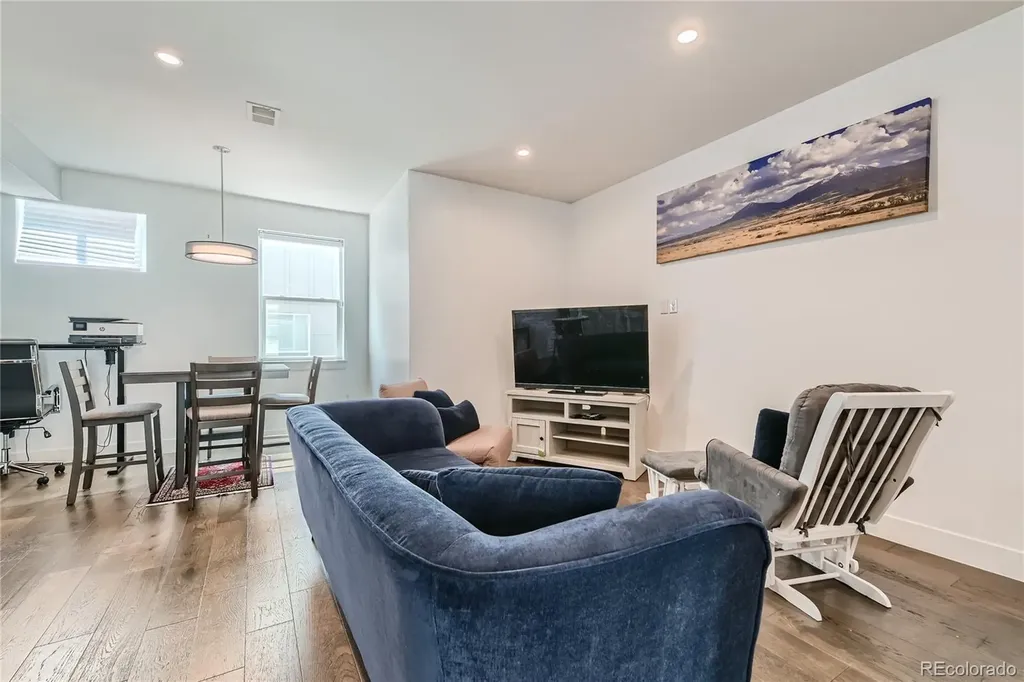 1284 Stuart Street Denver CO 80204