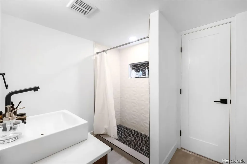 5401 E Dakota Avenue Denver CO 80246