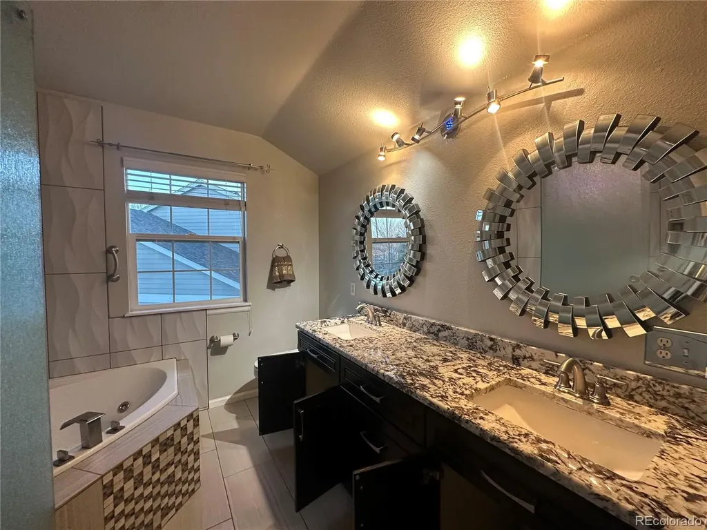 18869 E Berry Place Aurora CO 80015