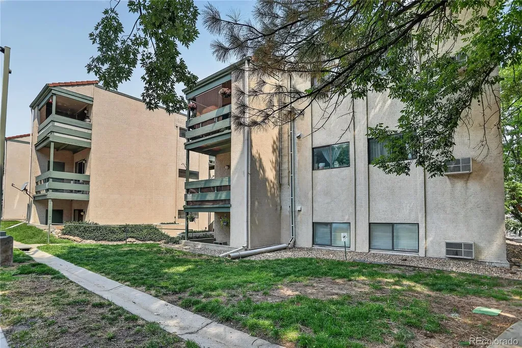 7740 W 35th Avenue Wheat Ridge CO 80033