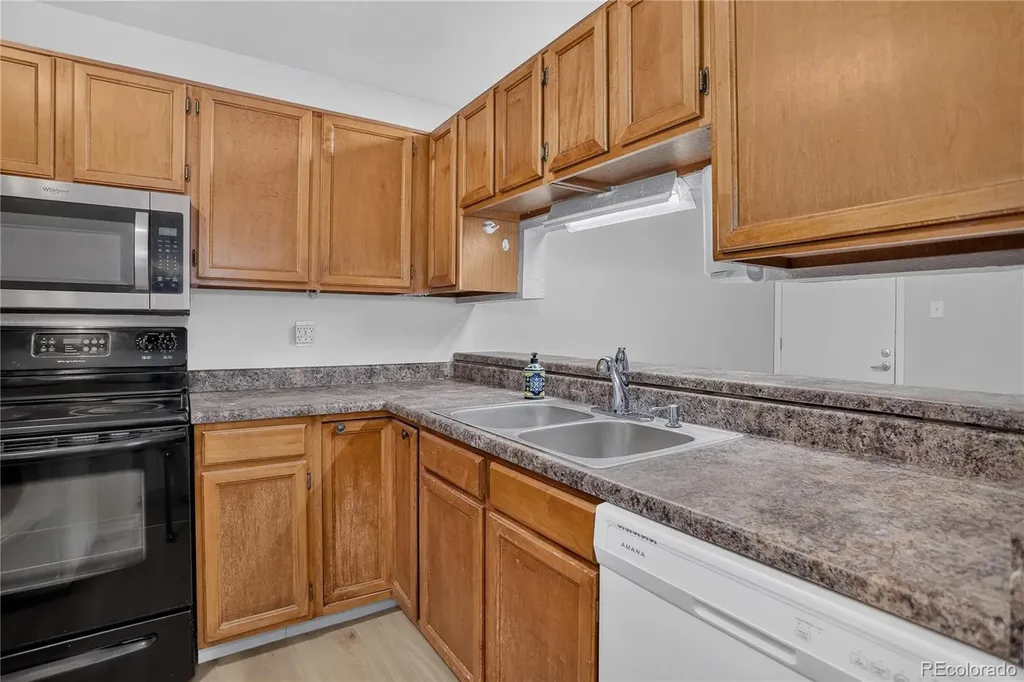 7740 W 35th Avenue Wheat Ridge CO 80033