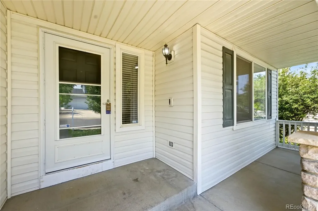 2105 E 127th Place Thornton CO 80241