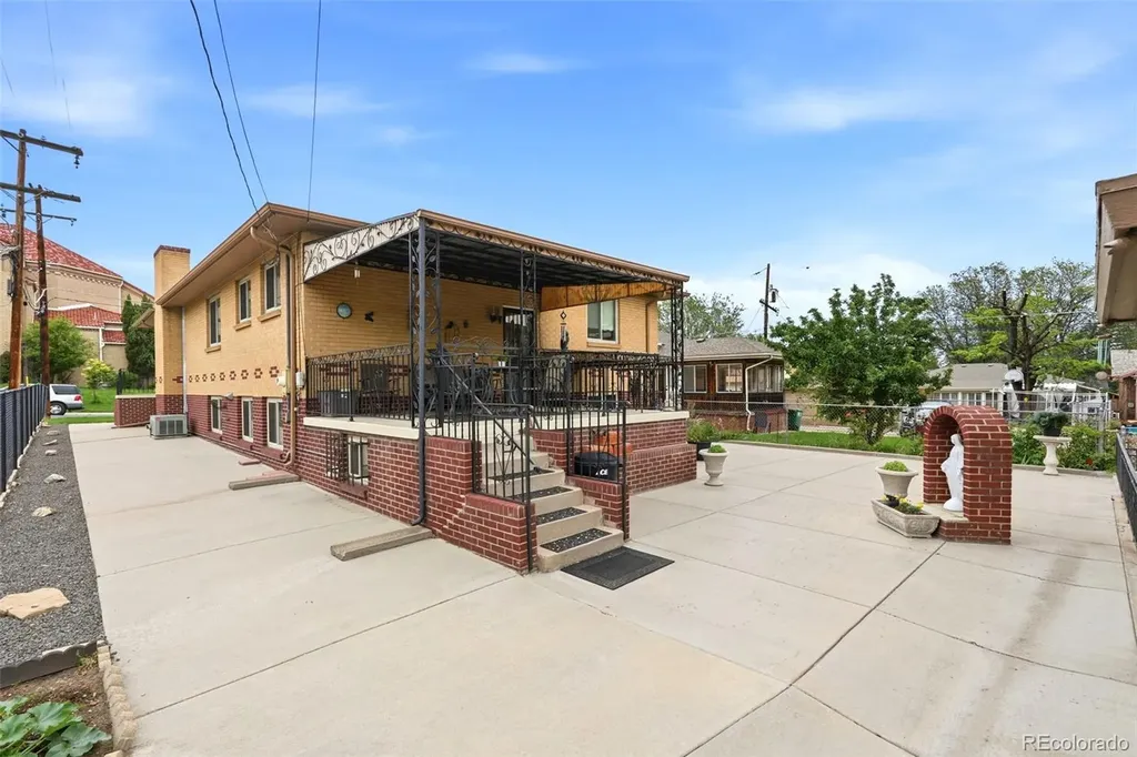 2940 W 42nd Avenue Denver CO 80211
