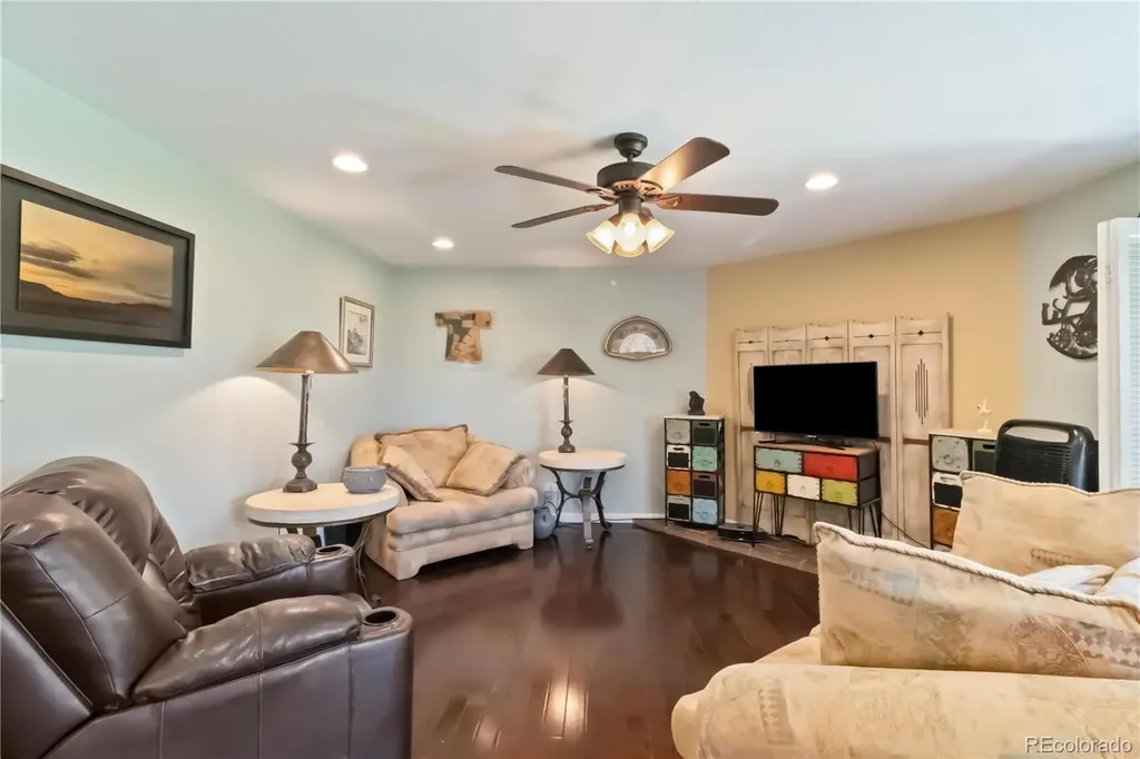 3319 S Monaco Street Denver CO 80222