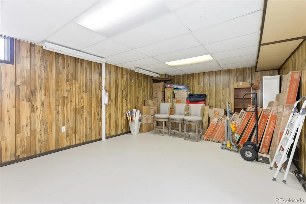 5876 W Canyon Avenue Littleton CO 80128