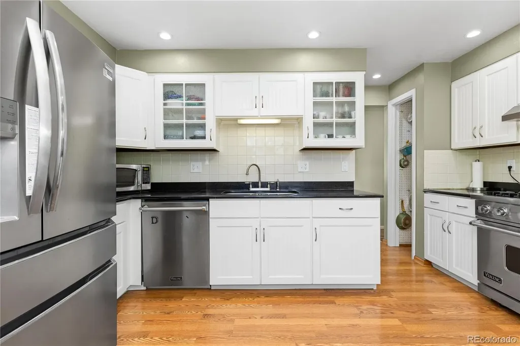 5876 W Canyon Avenue Littleton CO 80128