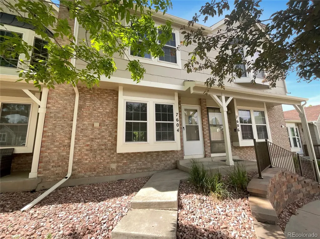 7604 S Steele Street Centennial CO 80122
