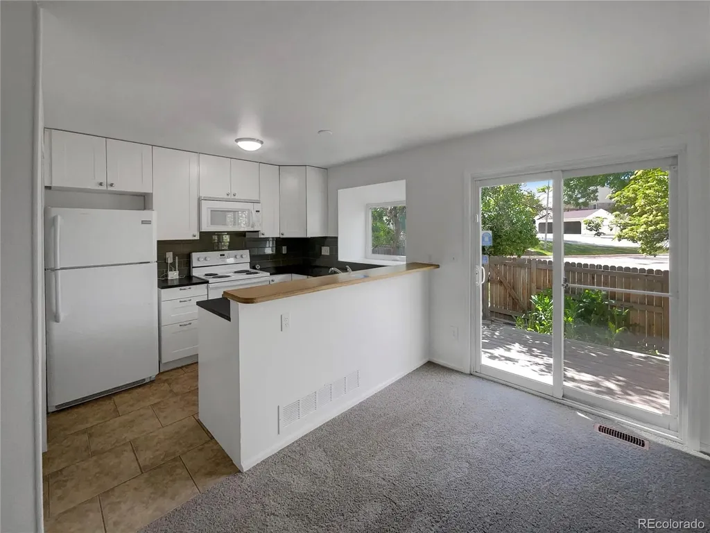 7604 S Steele Street Centennial CO 80122