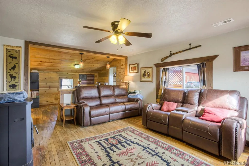 73 Mid Land Avenue Hartsel CO 80449