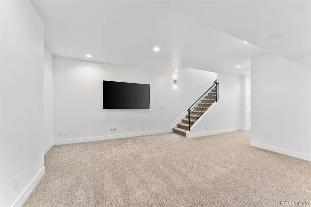 2567 S Acoma Street Denver CO 80223