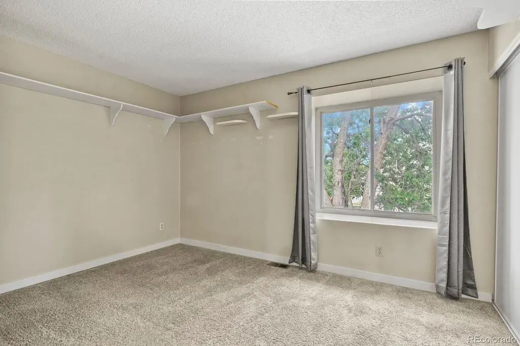 4290 S Mobile Circle Aurora CO 80013