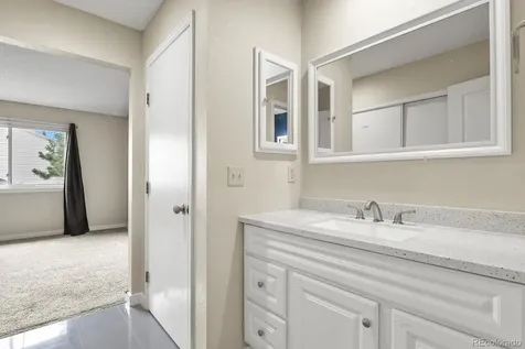 4290 S Mobile Circle Aurora CO 80013