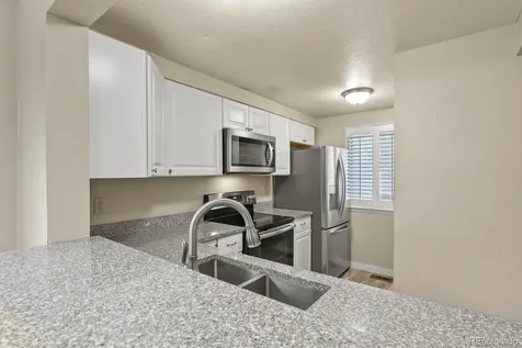 4290 S Mobile Circle Aurora CO 80013