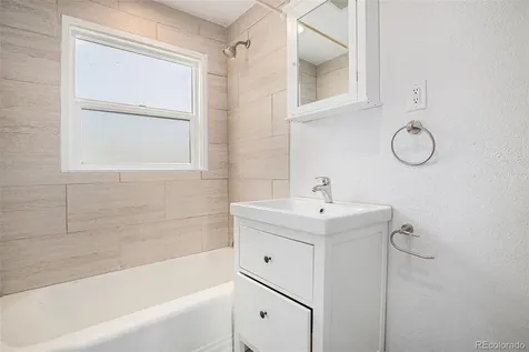 1764 Oswego Street Aurora CO 80010