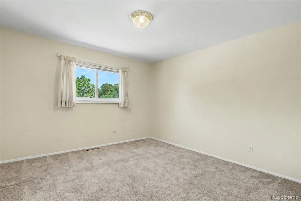 265 Silver Spring Drive Colorado Springs CO 80919