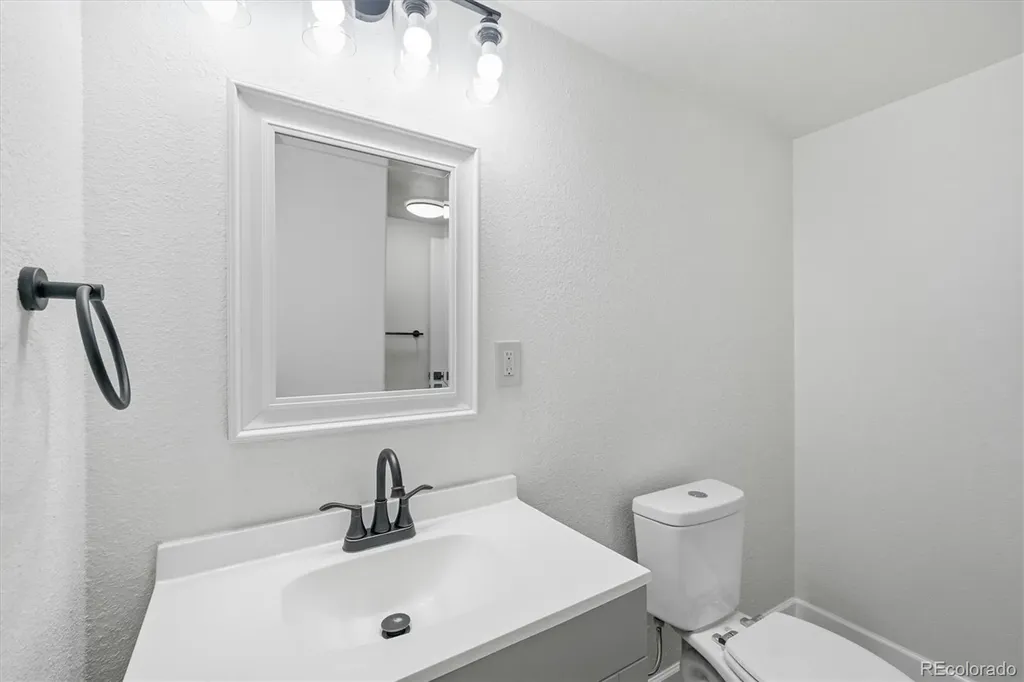 18171 E Crestridge Drive Centennial CO 80015