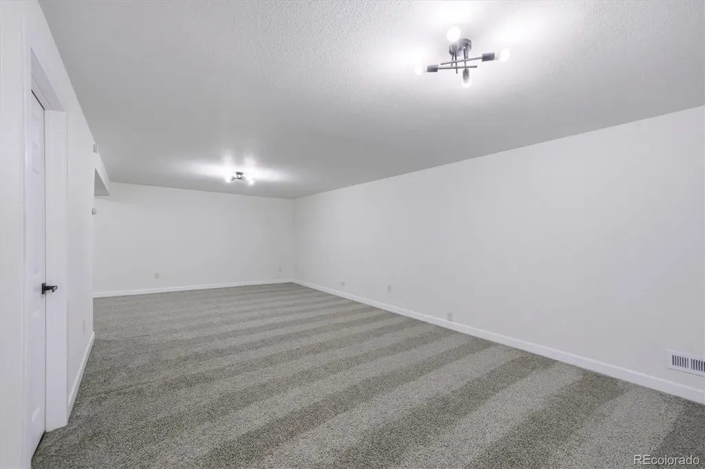 18171 E Crestridge Drive Centennial CO 80015