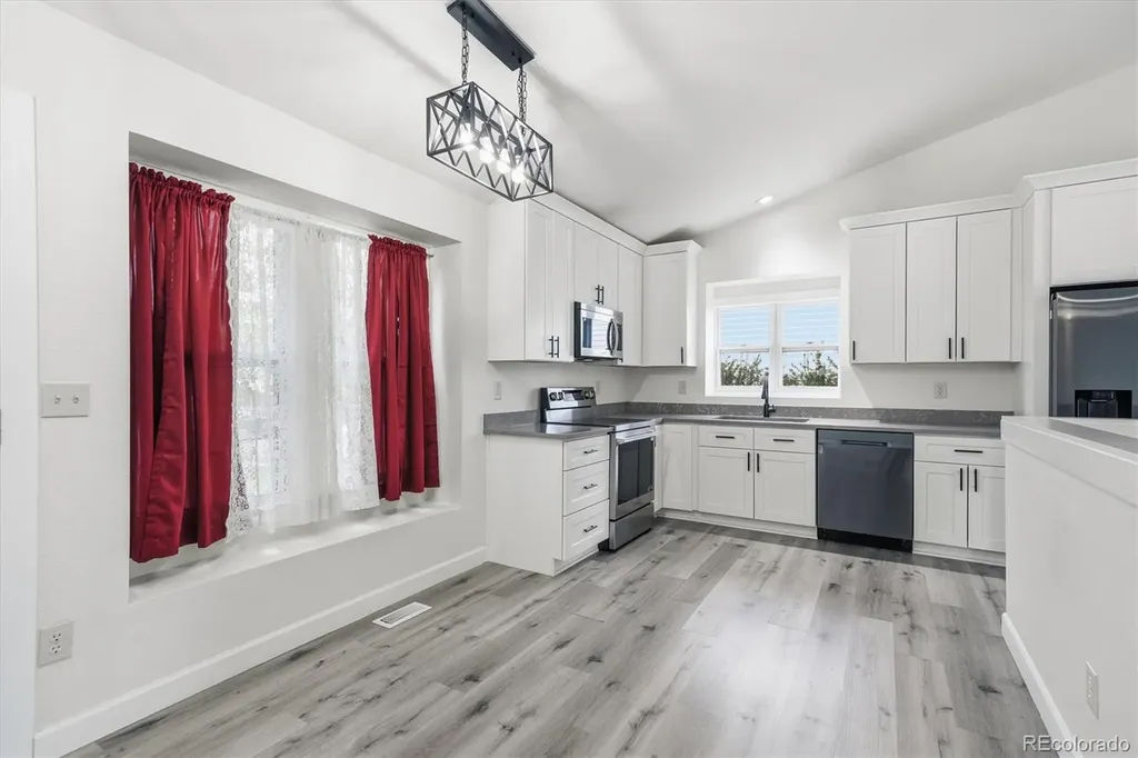 18171 E Crestridge Drive Centennial CO 80015