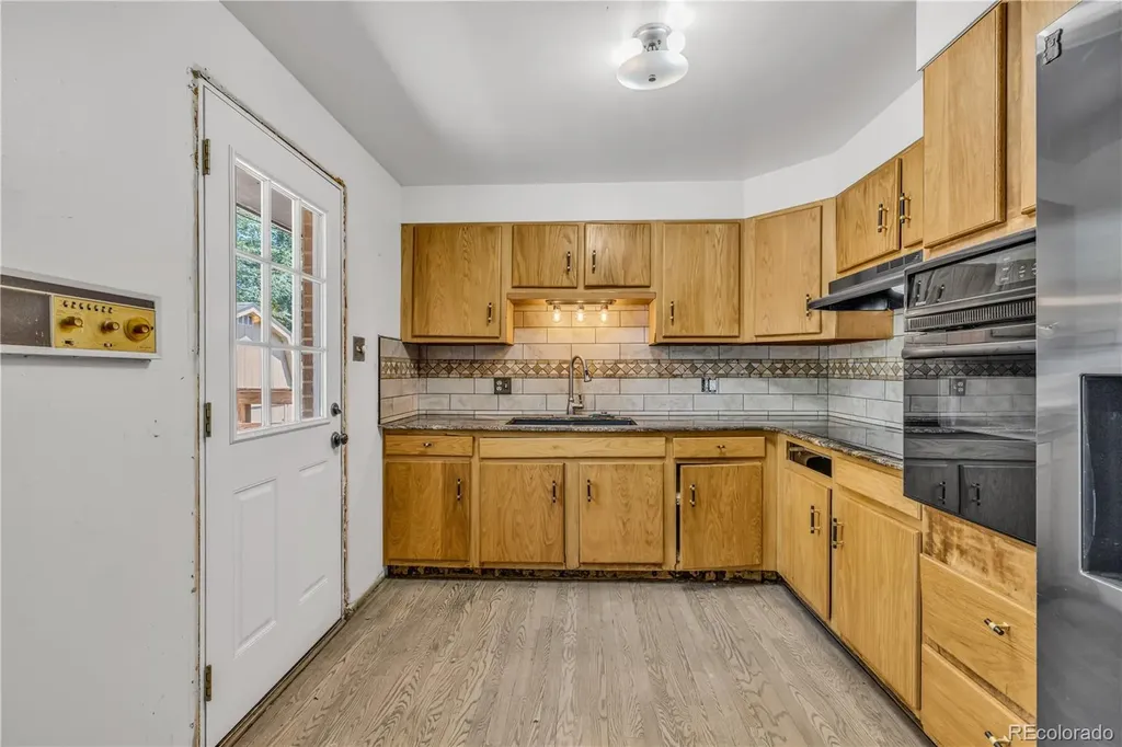 4391 Dixon Drive Westminster CO 80031