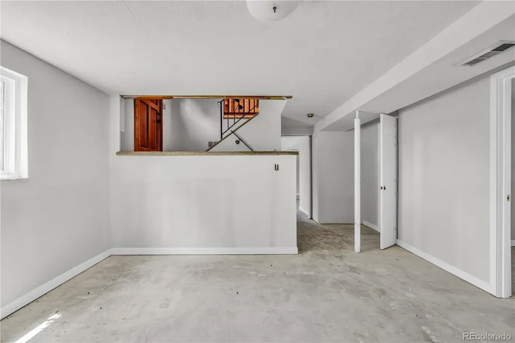 4391 Dixon Drive Westminster CO 80031