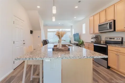 211 S Oak Hill Street Aurora CO 80018