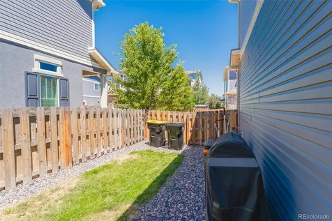 211 S Oak Hill Street Aurora CO 80018