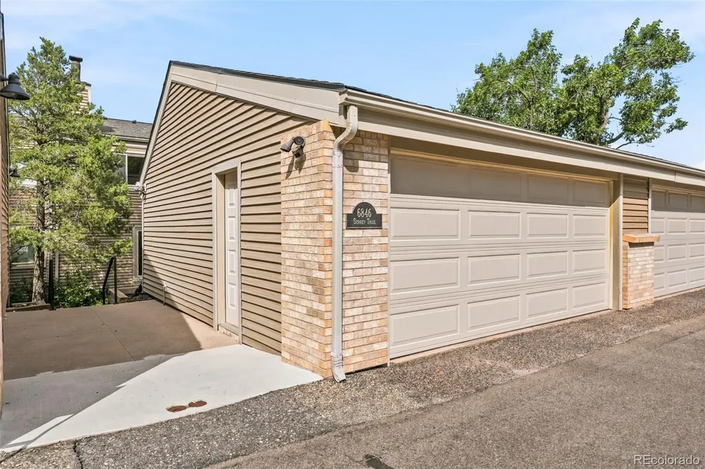 6846 Surrey Trail Littleton CO 80125