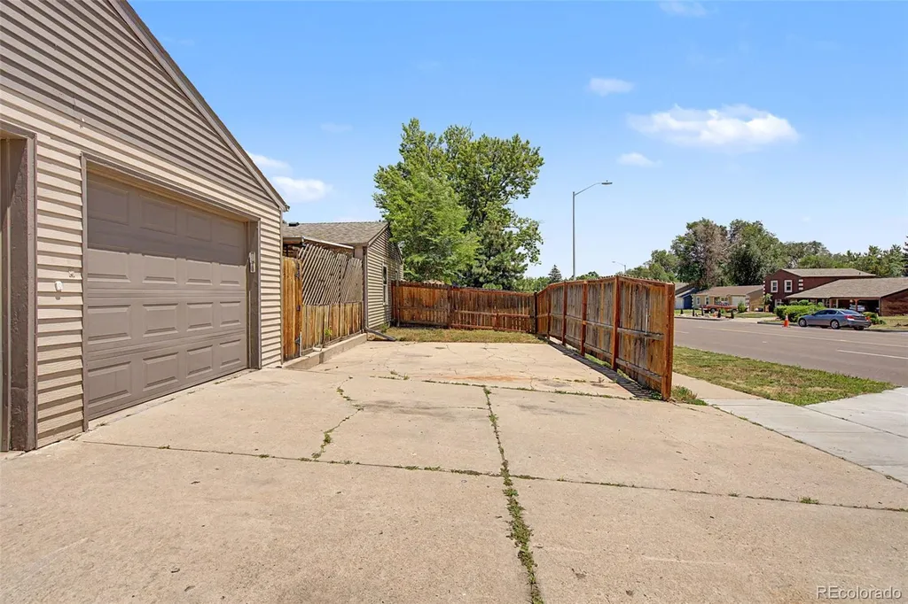 2 Arlen Street Colorado Springs CO 80909