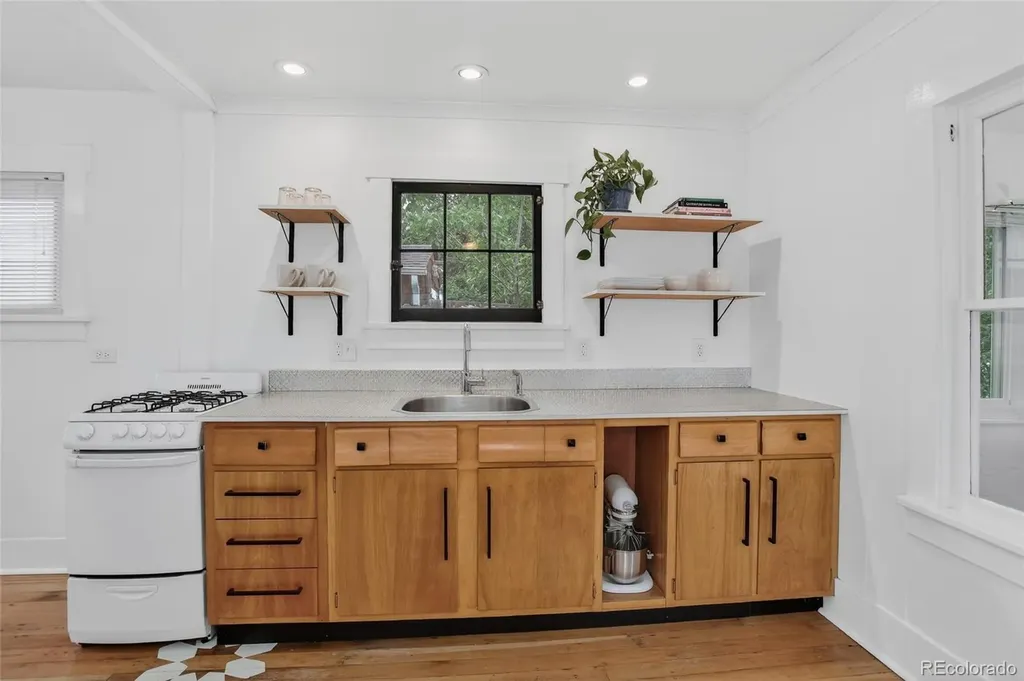 2463 Ingalls Street Edgewater CO 80214