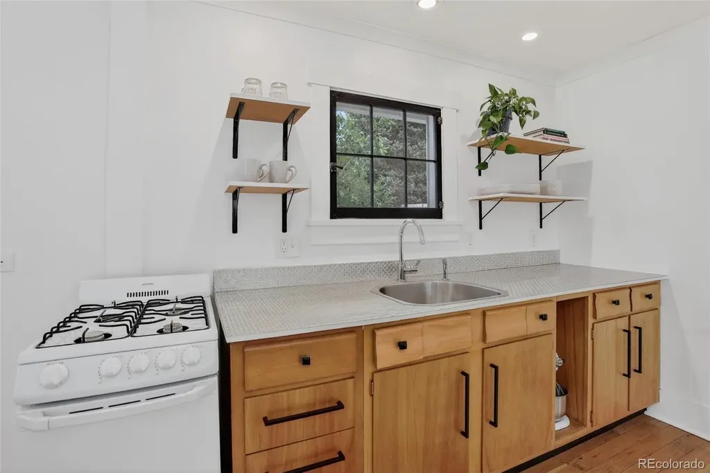 2463 Ingalls Street Edgewater CO 80214