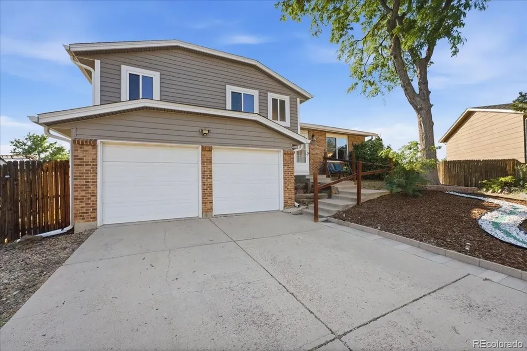 1717 S Mobile Street Aurora CO 80017