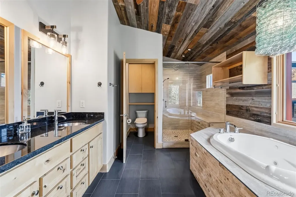 2800 Hunters Knob Road Silverthorne CO 80498