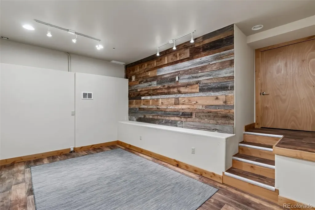 2800 Hunters Knob Road Silverthorne CO 80498