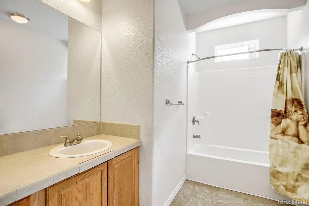 6589 Conter Avenue Commerce City CO 80022