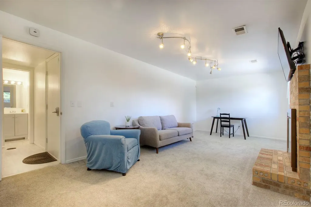 3032 S Saulsbury Street Denver CO 80227