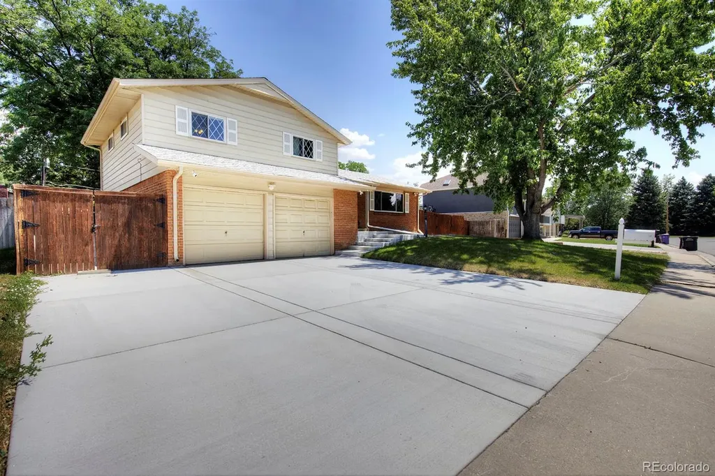 3032 S Saulsbury Street Denver CO 80227