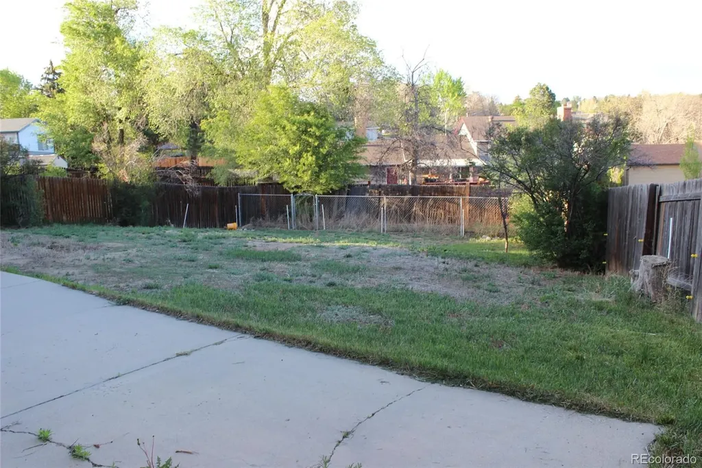 5055 Picket Drive Colorado Springs CO 80918
