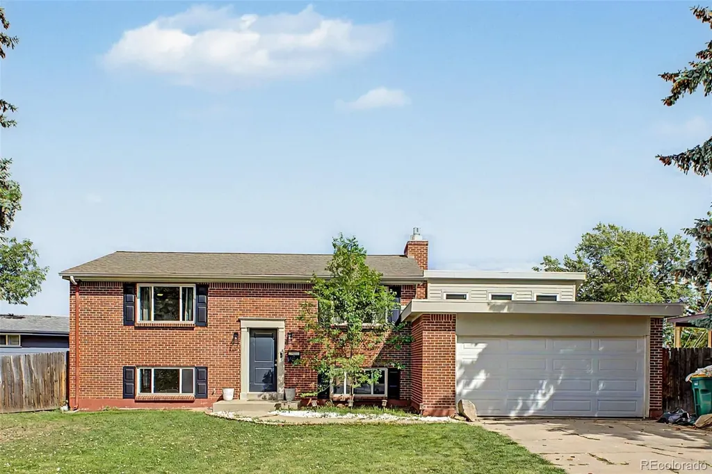 660 S Arbutus Street Lakewood CO 80228
