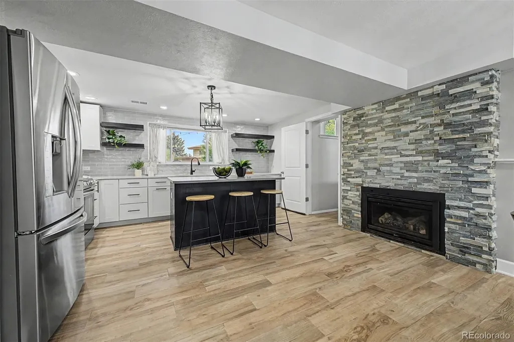 660 S Arbutus Street Lakewood CO 80228