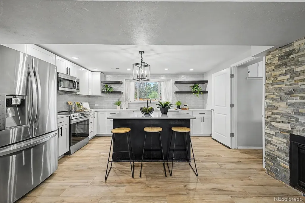 660 S Arbutus Street Lakewood CO 80228