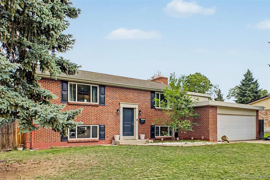 660 S Arbutus Street Lakewood CO 80228