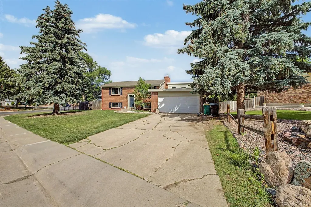 660 S Arbutus Street Lakewood CO 80228